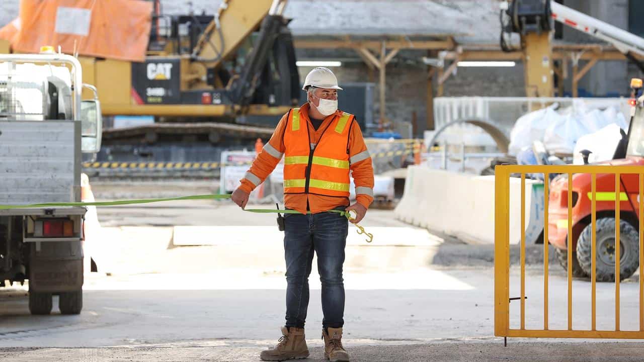 Construction Industry to Shut Down for 2 Weeks after Vaccinations made Compulsory
